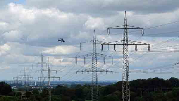 Freileitungskontrolle Helikopter2